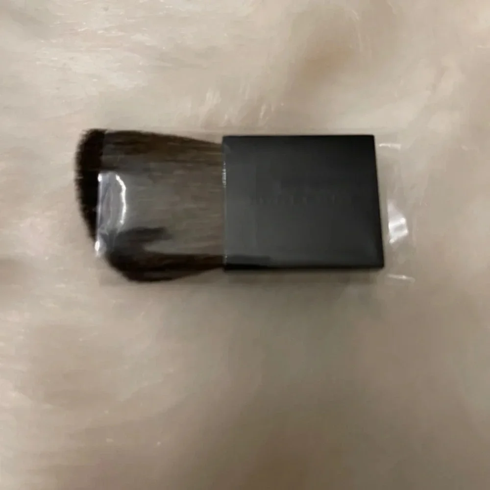 Burberry – Fresh Glow Highlighter - Picture 10 of 12